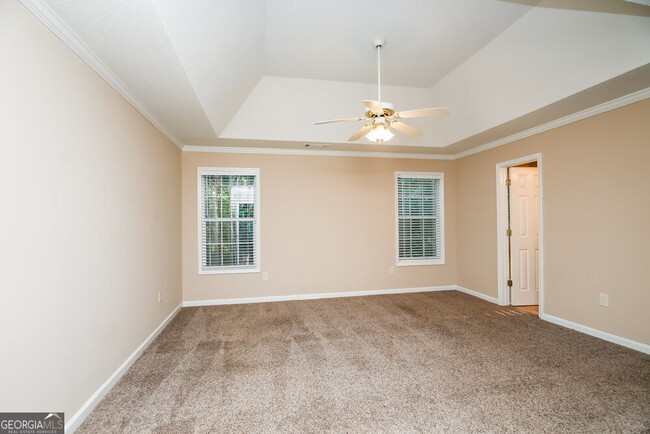 Building Photo - 6857 Robinwood Trail