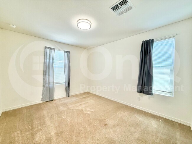 Building Photo - 3706 S 57th Ln