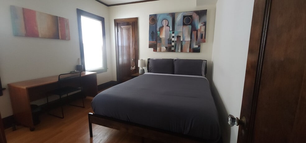 Third Bedroom - 2018 Lake St