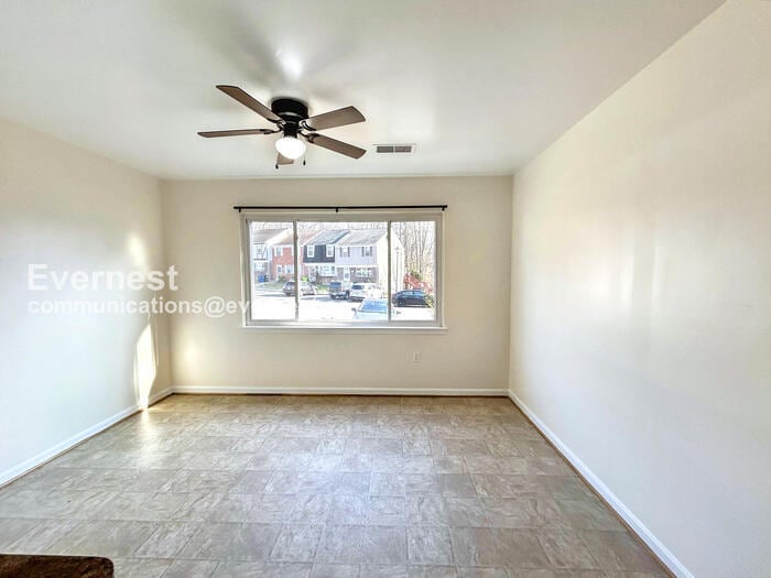 Building Photo - 1246 Thomas Jefferson Pl