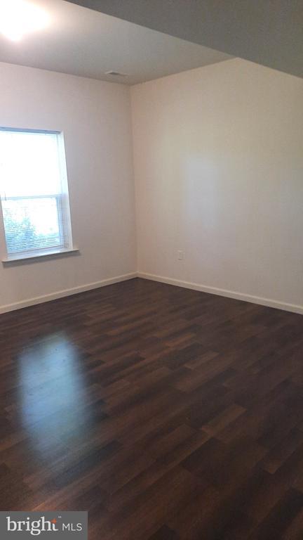 Building Photo - 805 Admiral's Quay Dr