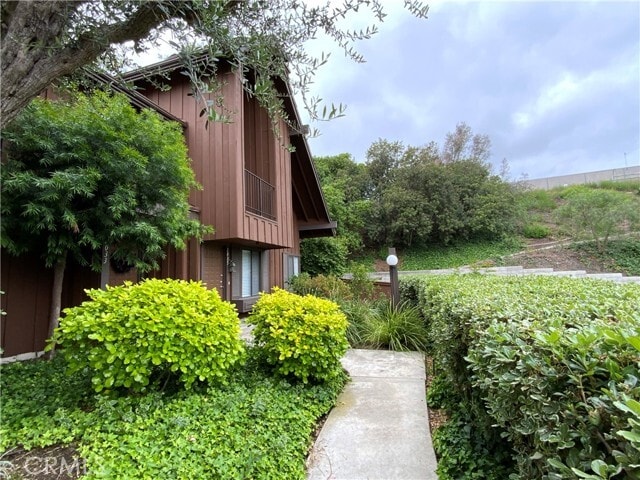 Primary Photo - 2035 Stonewood Ct