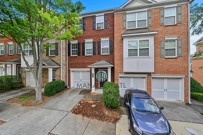 Primary Photo - Beautiful and well maintenance three-story...