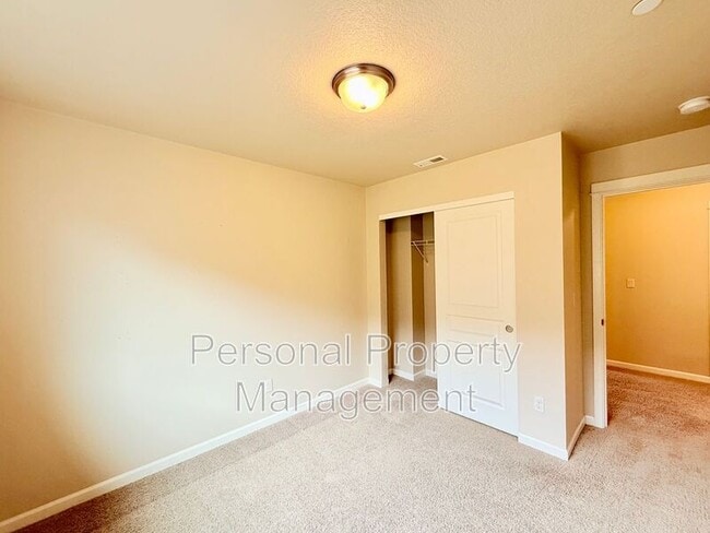 Building Photo - 7408 NE 30th Ave