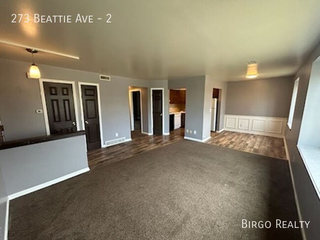 Building Photo - Move in Ready! Large and lovely 2-bedroom ...