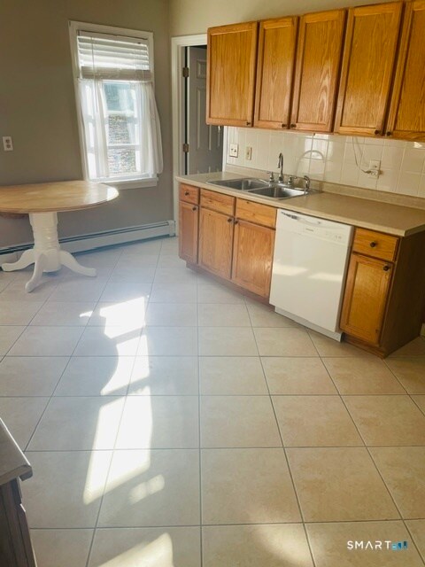 Building Photo - 634 East St