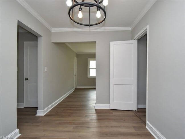 Building Photo - 2500 Miller Park Cir