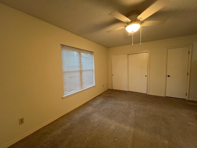 Building Photo - 1625 Centerville Rd
