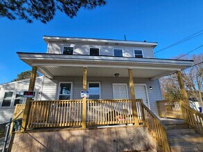 Building Photo - 3235 Flanders Ave