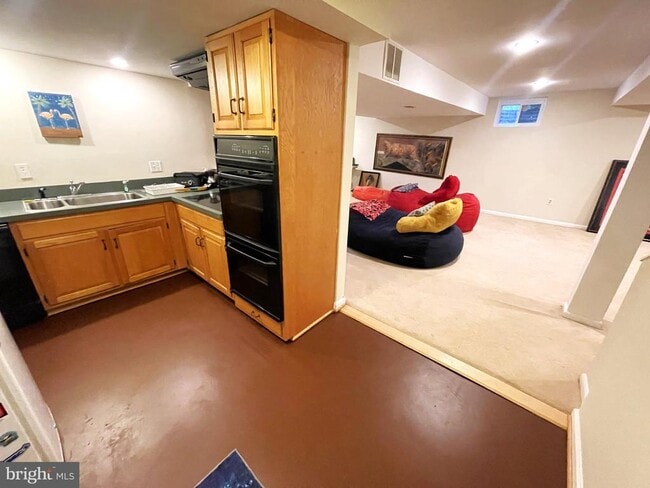 Building Photo - 13209 Lantern Hollow Dr
