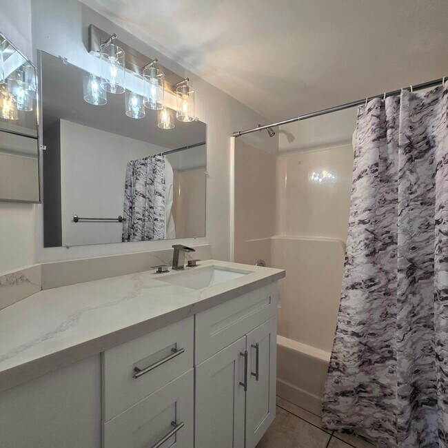 Building Photo - 10501 W Broward Blvd