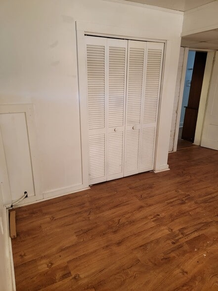 Building Photo - 683 State St