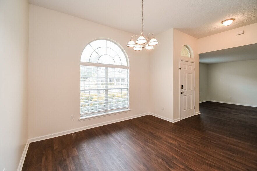 Building Photo - 2931 Jubilee Ln