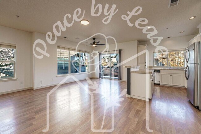 Building Photo - 8838 NE Brentford Way