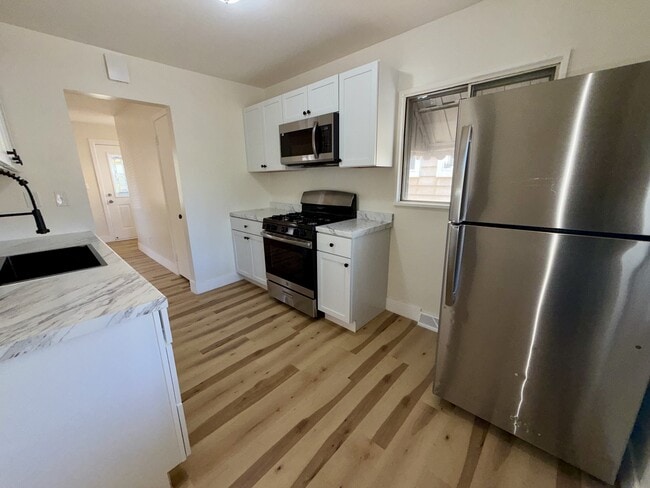 Building Photo - 26636 Lorenz St