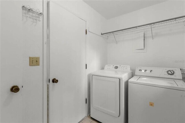 Building Photo - 4344 NW 30th Ter