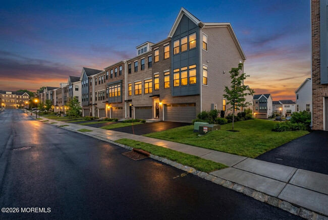 Building Photo - 23 Valiant Ct