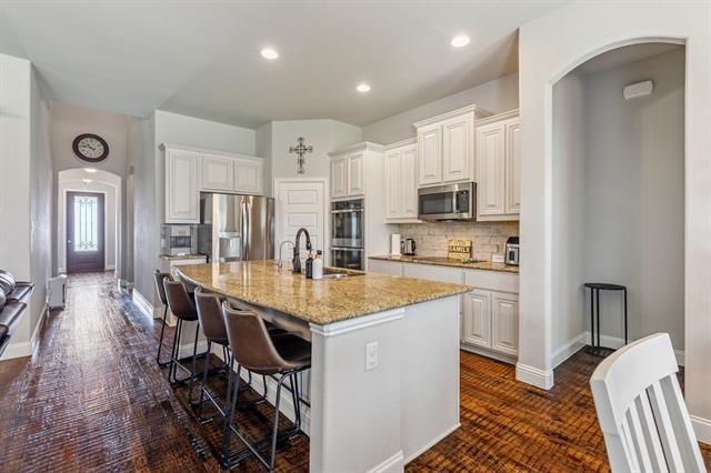 Building Photo - 3234 Cumby Dr