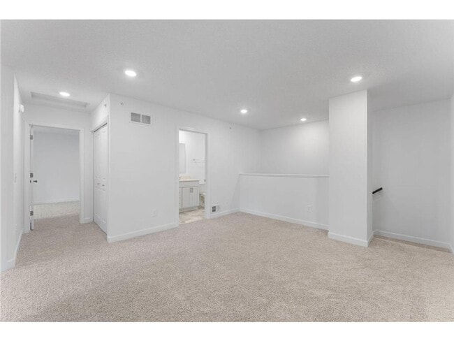 Building Photo - Brand New, New Construction! 3 Bed/2.5 Bat...