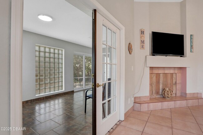 Building Photo - 44 Capistrano Dr