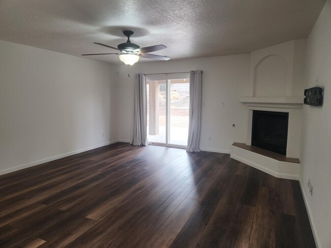 Building Photo - 1943 Busher St SE