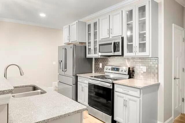 Building Photo - 1916F Young Road Southeast, Unit Furnished