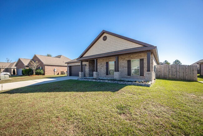 Building Photo - Beautiful 4 Bedroom 3 Bath Home!