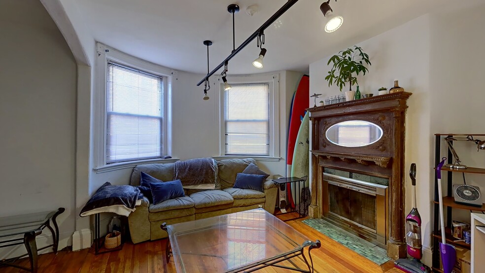 Primary Photo - 616 Columbus Ave