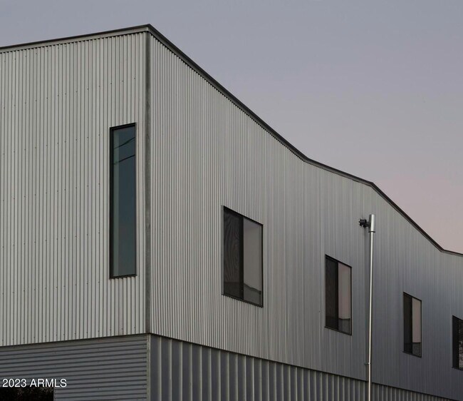 Building Photo - 1419 S Kenneth Pl