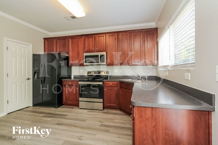 Building Photo - 12828 Coral Sunrise Dr