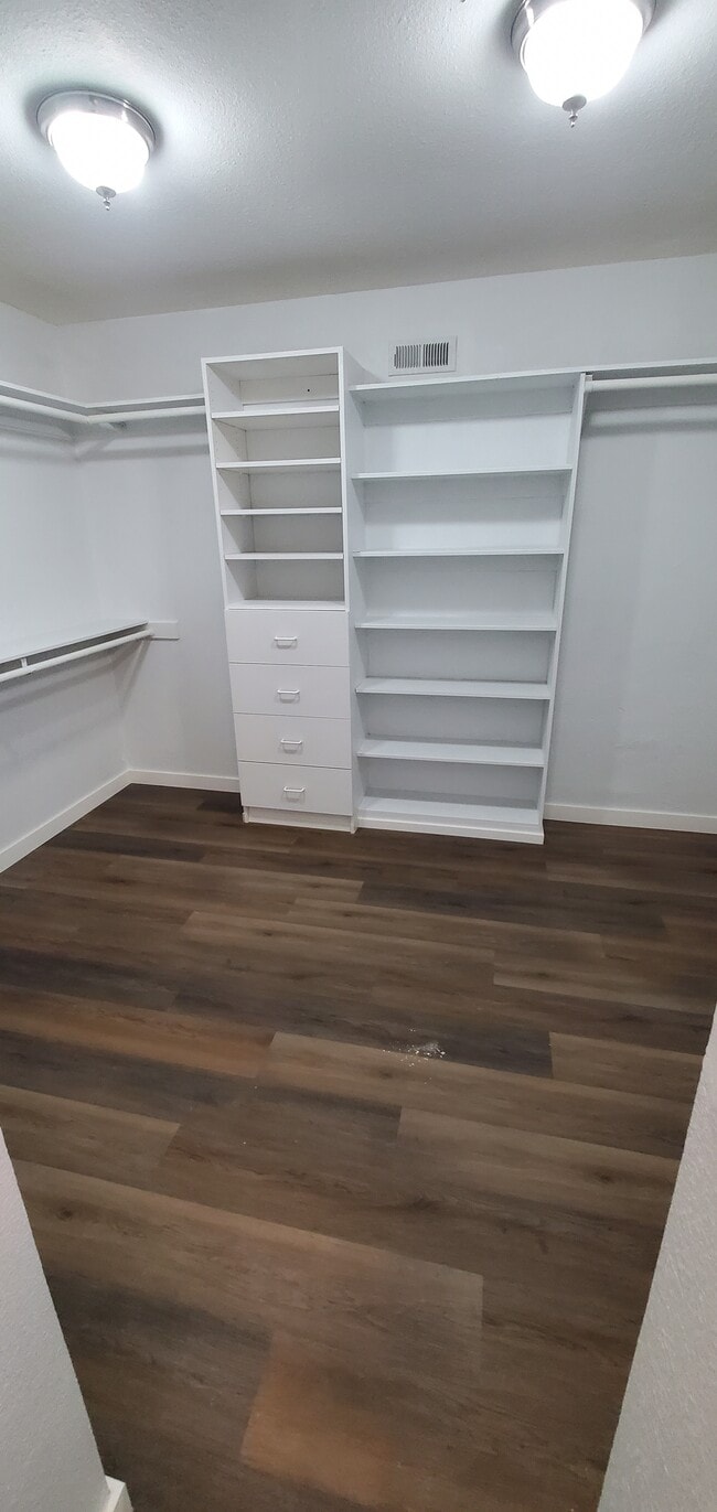 Building Photo - 2886 Cagayan Ave