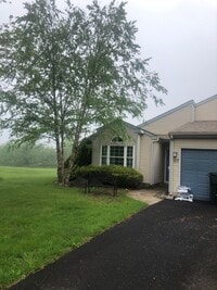 Building Photo - Perkasie 3 Bd / 2 Bath Twin