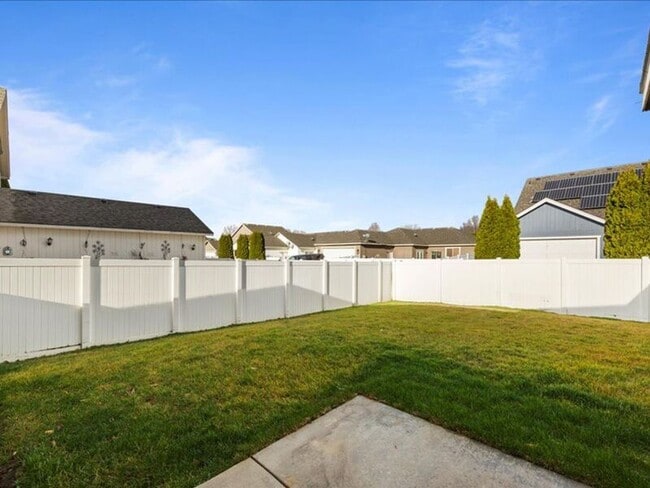 Building Photo - 540 Fort St