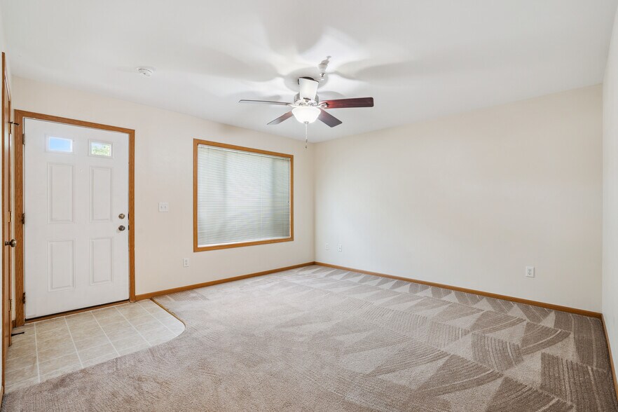 Building Photo - Cobblestone Apartments