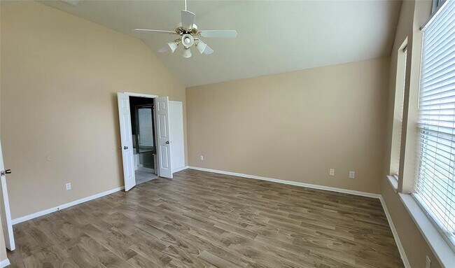 Building Photo - 14914 Appaloosa Ave