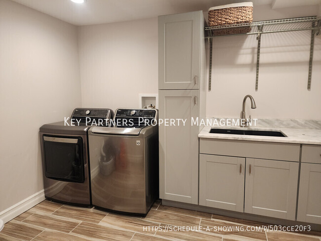 Building Photo - 5812 N Ames-