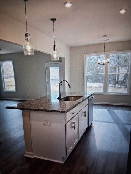 Building Photo - 6370 Whirlaway Rd