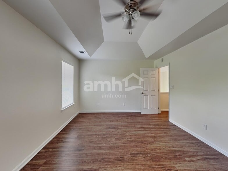 Building Photo - 7628 Nicolette Ct