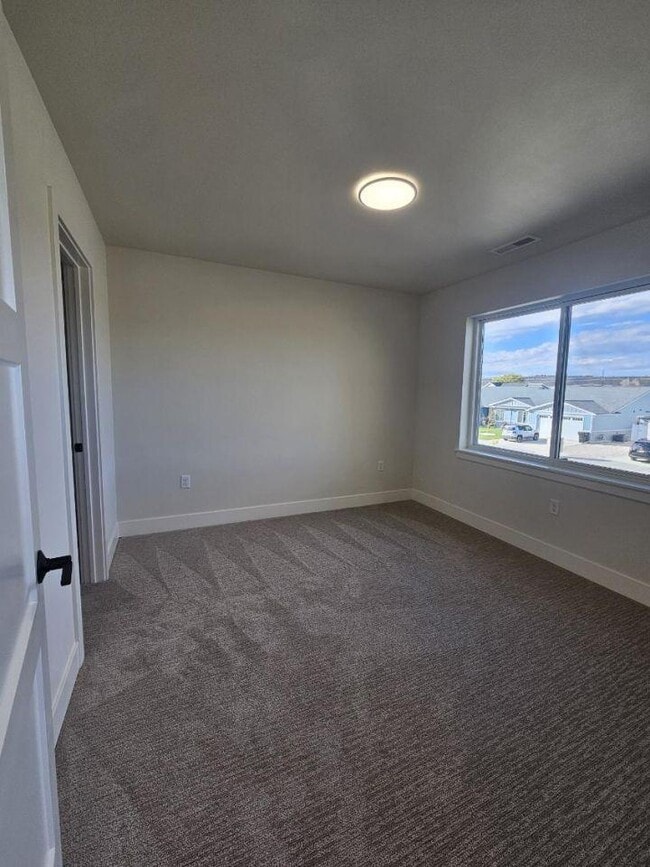 Building Photo - 3 bedroom in Billings MT 59106
