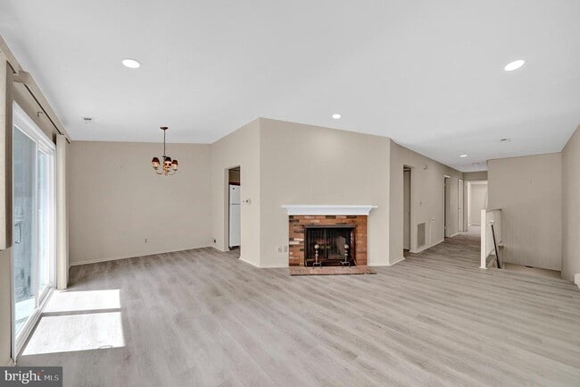 Building Photo - 306B Mulberry Cove