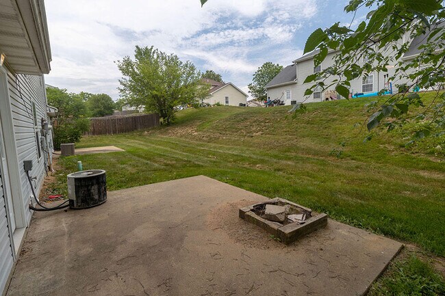 Building Photo - 1330 Godas Cir