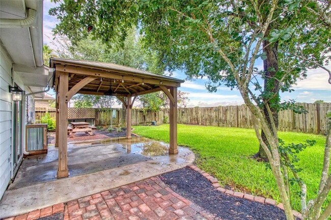 Building Photo - 21222 Somerset Park Ln