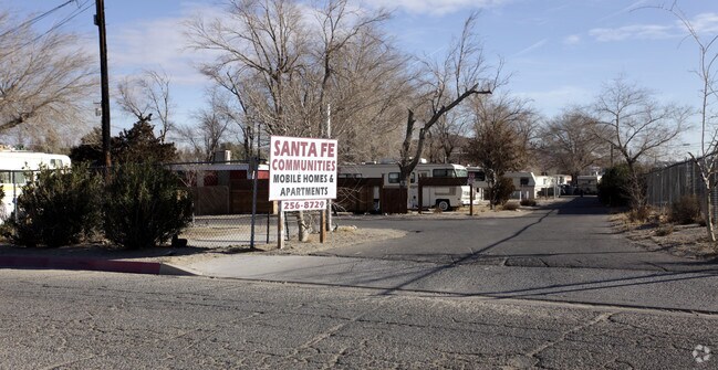 Primary Photo - 1525 W Main St
