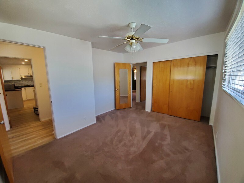 Building Photo - 165 S 600 W