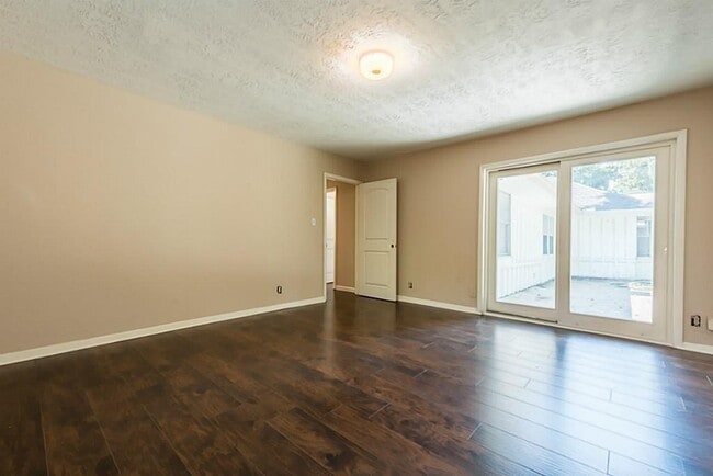 Building Photo - 630 Cherrybark Ln