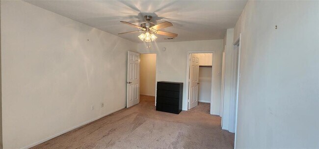 Building Photo - 2211 Place Rebecca Ln