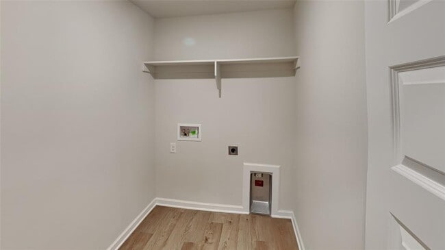 Building Photo - 6101 Green Meadow Ln