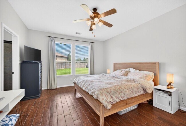 Building Photo - 15226 Olmstead Park Dr