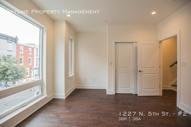 Building Photo - 1227 N 5th St