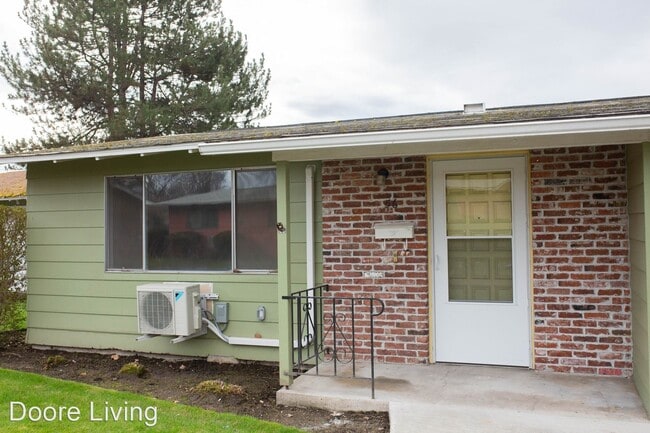 Primary Photo - 130 Bryant Ave